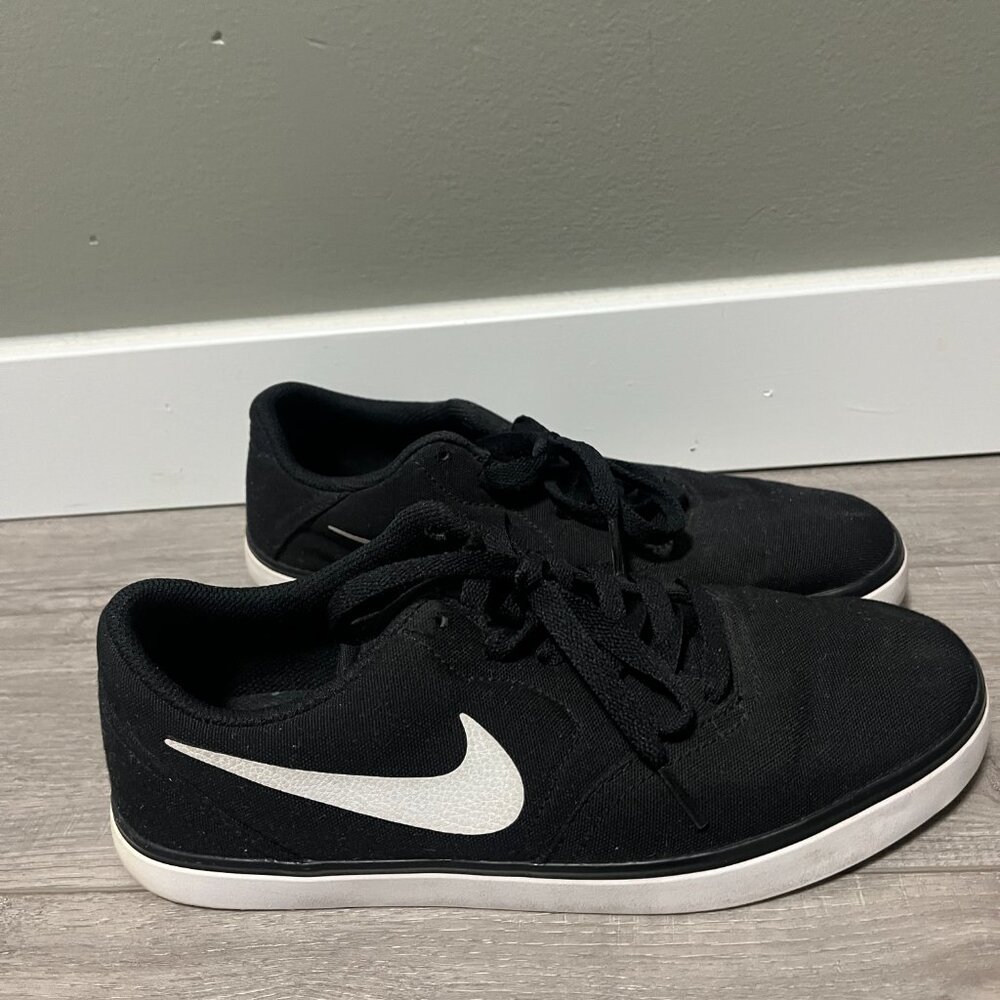 NIKE SB SKATEBOARDING MENS BLACK SHOES SIZE 8 705268-004